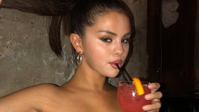 Пошкодувала б: Гомес заінтригувала фанів модною короткою стрижкою і чубчиком. Фото