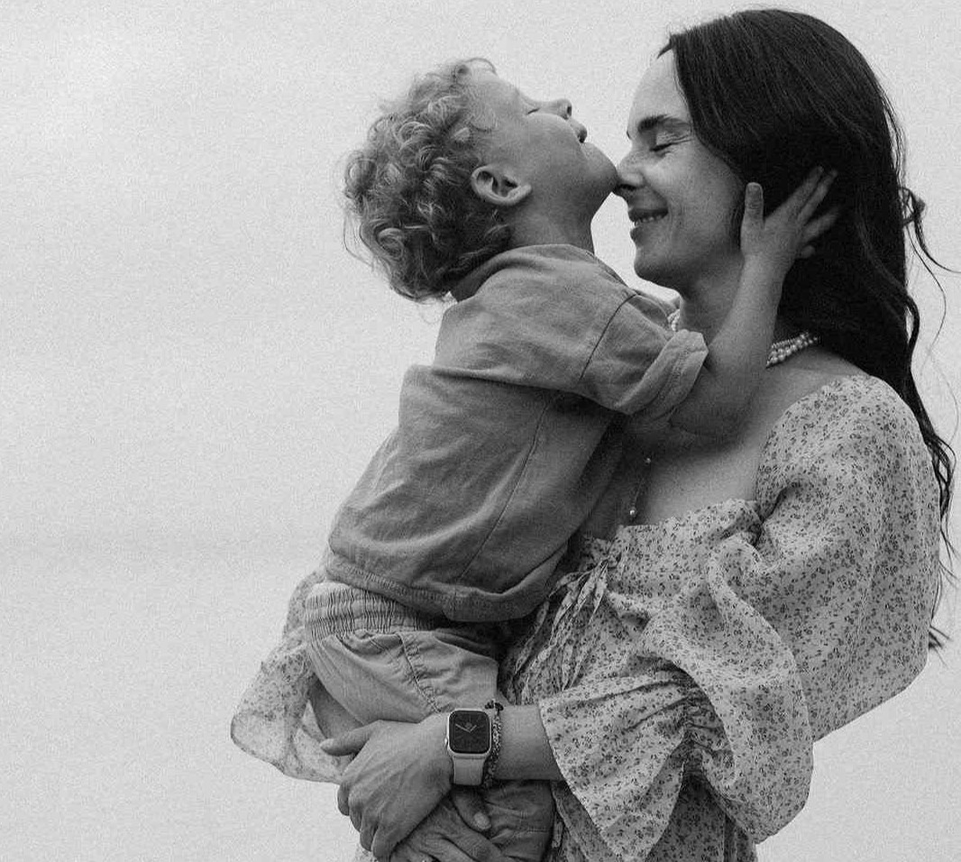 Ніби різні хлопчики: Мірошниченко вразила різницею між Марселем ще у сиротинці і нині у сім'ї. Відео