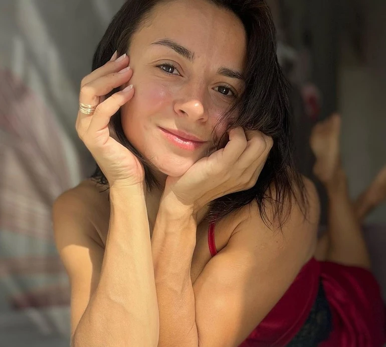 Гвоздьова розказала про вартість збільшення грудей і чому не показує їх своєму чоловіку