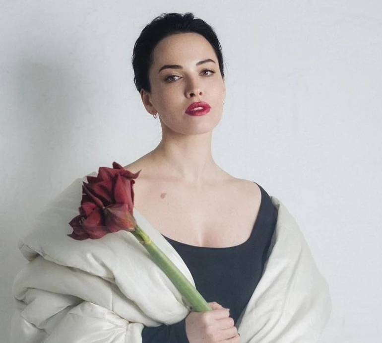 Кайфую від віку: Астаф'єва про уколи краси, чому фарбує волосся щотижня і чи піде у політику