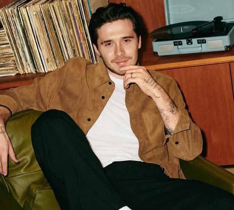 У батьків не проситиме: інсайдери розповіли, який бізнес син Бекхемів хоче відкрити на гроші свого тестя