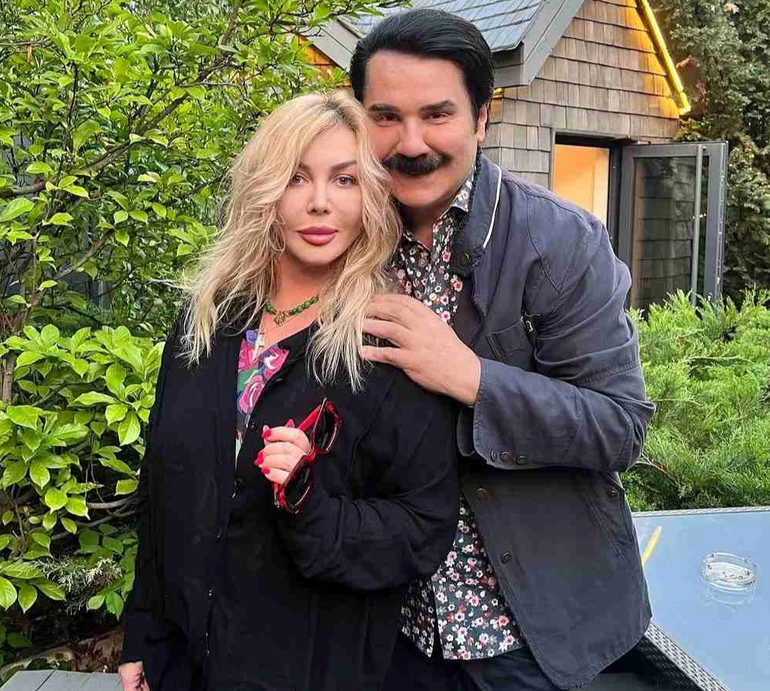 Наша королева: Зібров із сім'єю та майбутнім зятем зазнімкувалися з Білик