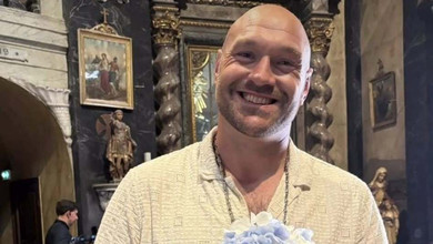 Наречений в шортах і 7 дітей за свідків: Тайсон і Періс Ф'юрі повторили своє весілля. Фото