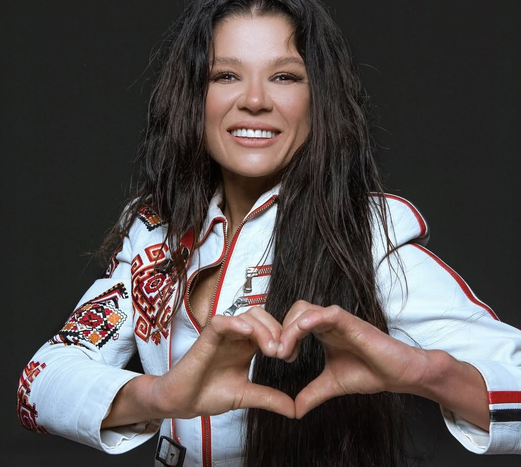 Нема нічого, що би перерізало між нами пуповину: Руслана замилувала фанів фото з мамою-іменинницею