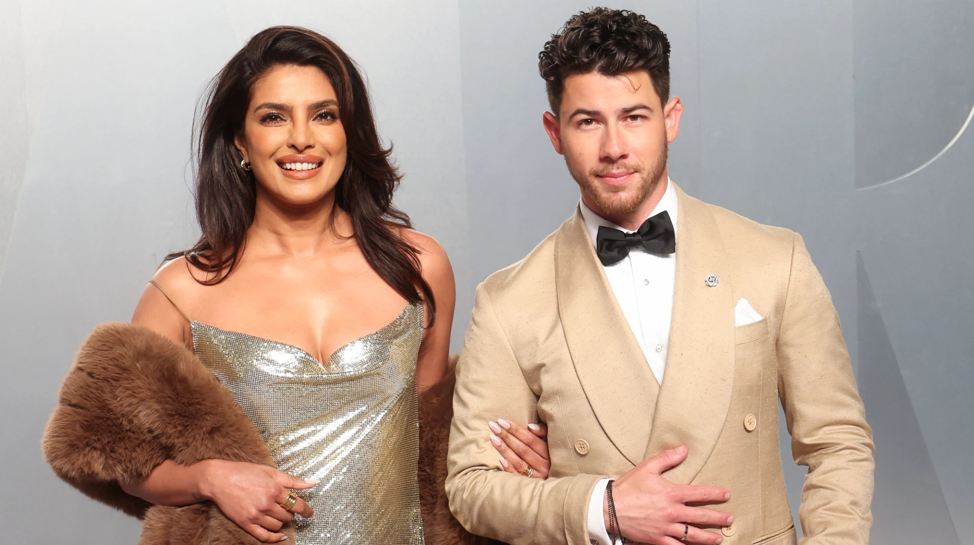 Джаггер з коханою, Чопра з чоловіком і Пачіно з мамою своєї молодшої дитини: зіркові пари на вечірці Оскара-2026