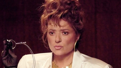 Могилевська у золотому комбінезоні вразила стрункістю під час кумедного танцю. Відео