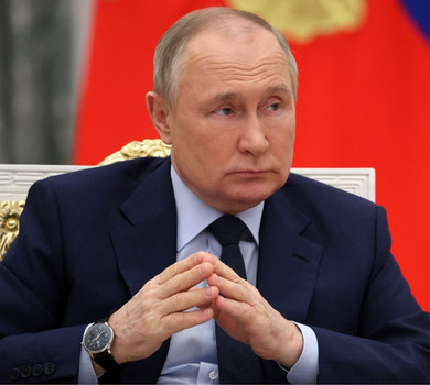 На жаль, ніяк не можу допомогти: ймовірна донька Путіна поспілкувалась з українським журналістом у Парижі