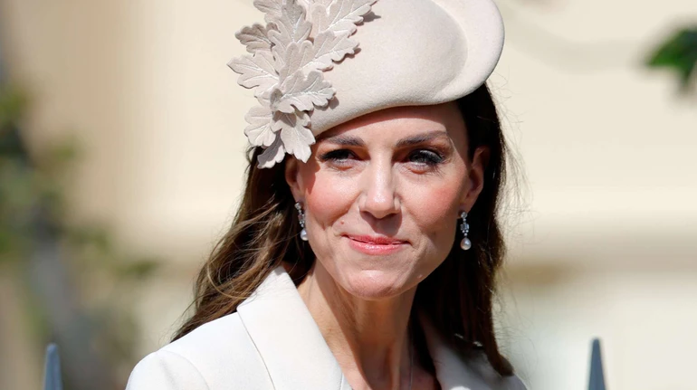 Кейт дала поносити? Невістка Міддлтон засвітилася в такій же жилетці, як у неї