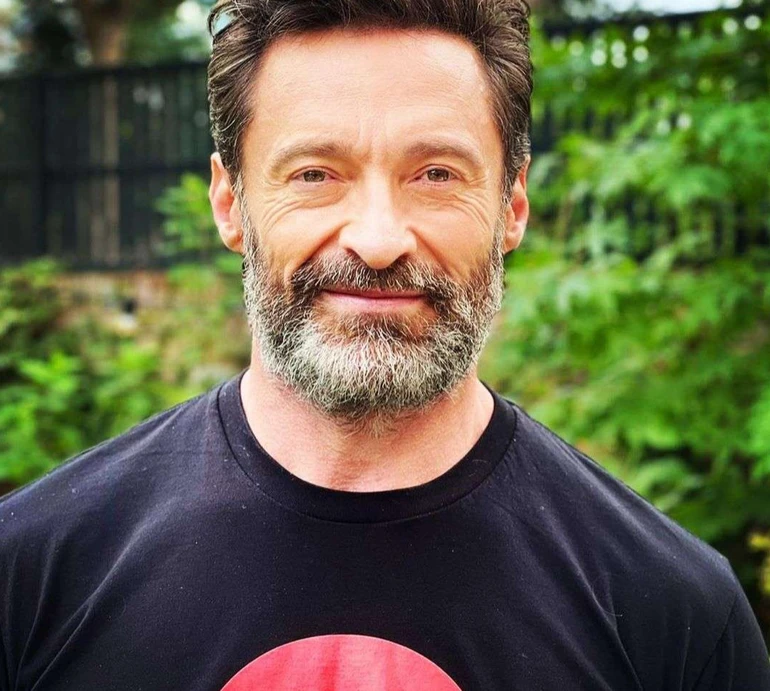 Це 55: Х'ю Джекман заселфився під час б'юті-рутини