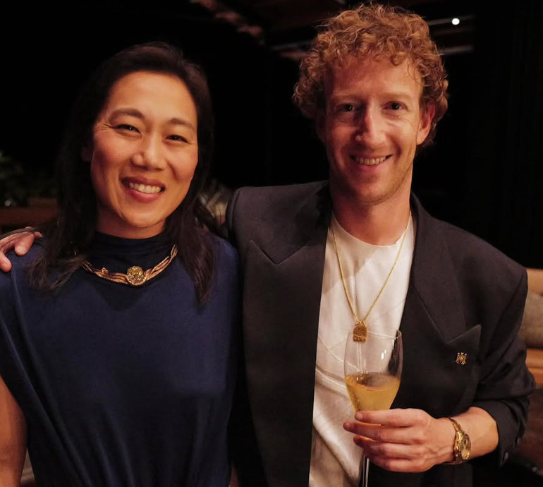 Цукерберг із дружиною здивували екстремальною розвагою у воді. Фото