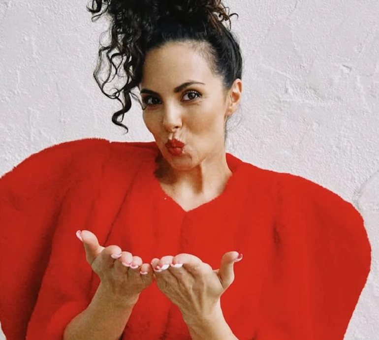 Одне одного терпіти не могли: Каменських зі сцени прокоментувала чутки про розлучення з Потапом