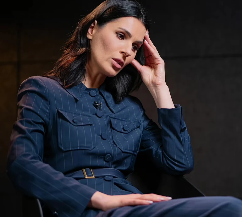 Дуже боляче: Єфросиніна зробила зізнання про стосунки з заміжньою за росіянином сестрою