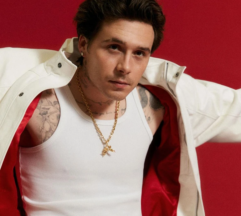 Я - щаслива людина: 25-річний син Бекхемів пояснив, ким він тяжко працює