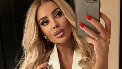 Крук у фіолетовому кетс'юті показала корисні вправи для верхньої частини тіла. Відео