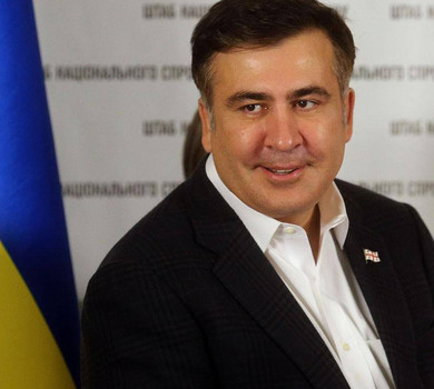 Саакашвілі та мати його доньки показали її в перший день у школі. Фото