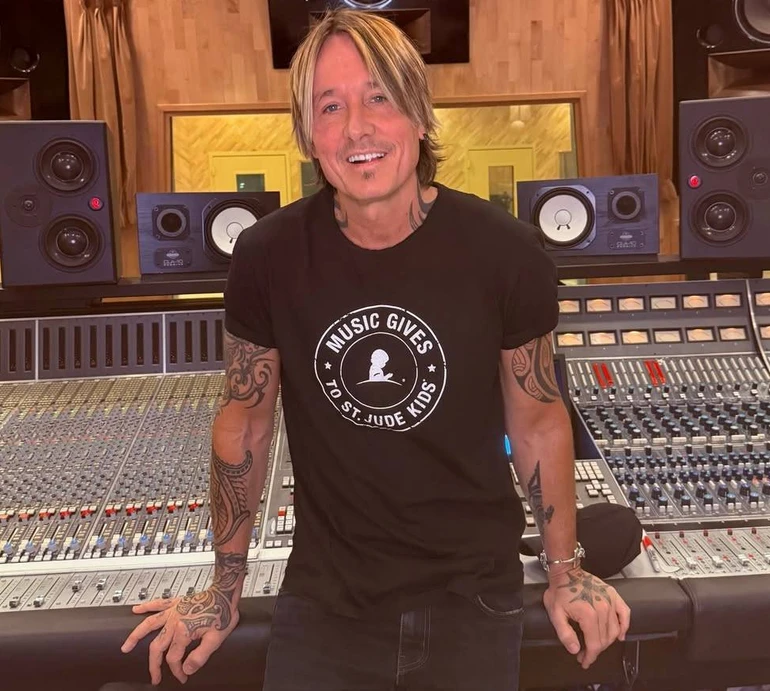 26-річна співачка відповіла на закиди щодо свого роману з ексчоловіком Кідман