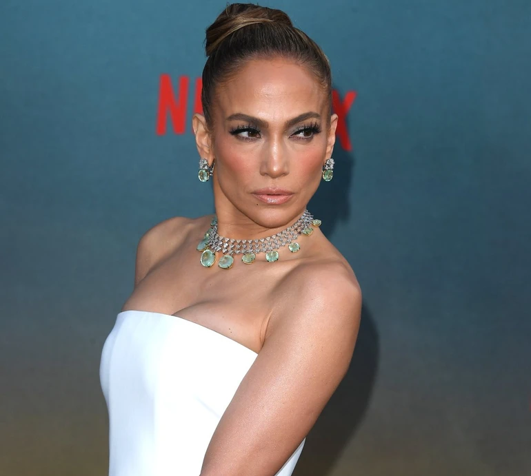 Останні два роки були гарячковим маренням: інсайдер заявив, що Аффлек жалкує про шлюб із Лопес