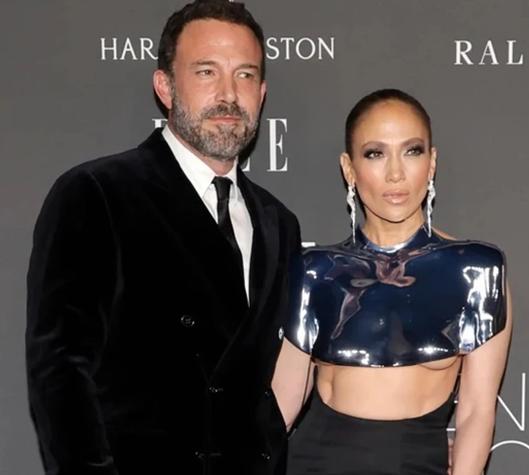 Медовий місяць закінчився: інсайдери повідомили про складний період у стосунках Аффлека та Лопес