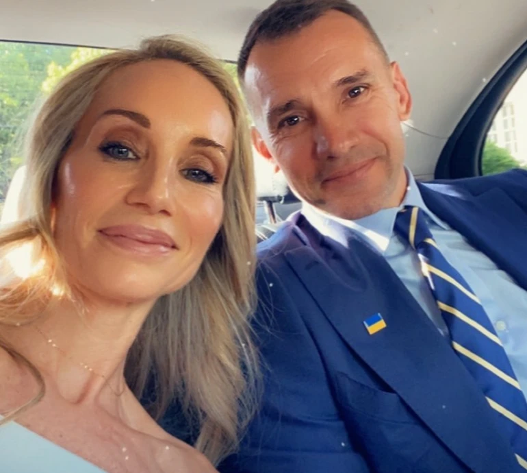 Дружина Шевченка показала рідкісне фото синів за грою в шахи