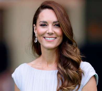 Усміхнену Кейт Міддлтон помітили під час продуктового шопінгу з принцом Вільямом. Відео
