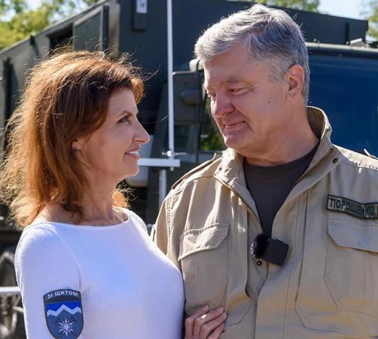 Я люблю твої очі у мрії: Марина Порошенко віршами класика привітала чоловіка з 58-річчям