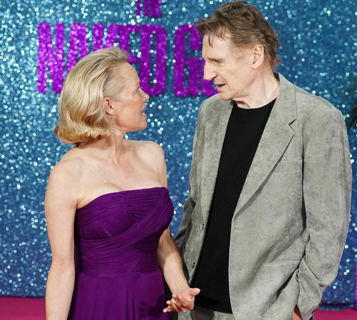 Хімія була весь час: інсайдер розповів, що відбувається між Нісоном та Андерсон і як це сприйняли її діти