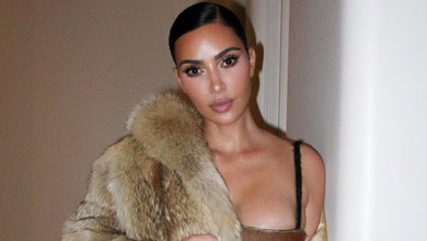 Підтяжка, біостимулятори і маски: Кардашян з сестрою показалася на трендових б'юті-процедурах в Кореї. Фото