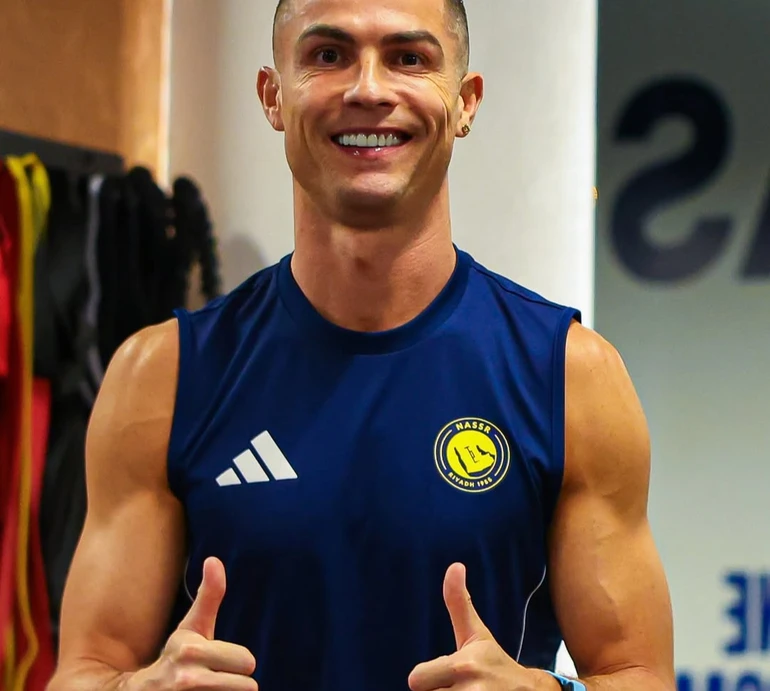 Роналду захейтили через селфі з Маском на вечері Трампа в Білому домі