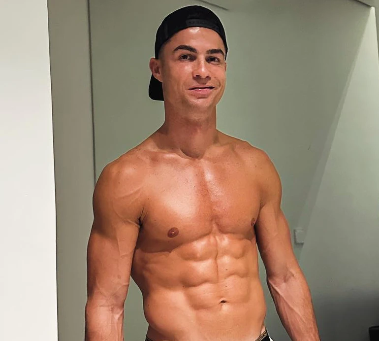 Найкращий спосіб: Роналду показав, як діти і кохана вітали його з 39-річчям