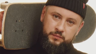 Моя: Монатік прихилився до дружини для ніжного фото