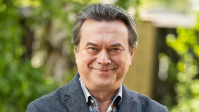 Чув розмови і порівняння: Ступка про вплив зіркового прізвища та чи продовжить династію 8-річна онука