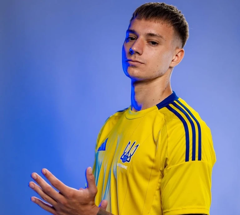 Моя кохана: динамівець Бражко на тлі чуток про роман із Квітковою публічно звернувся до неї. Фото