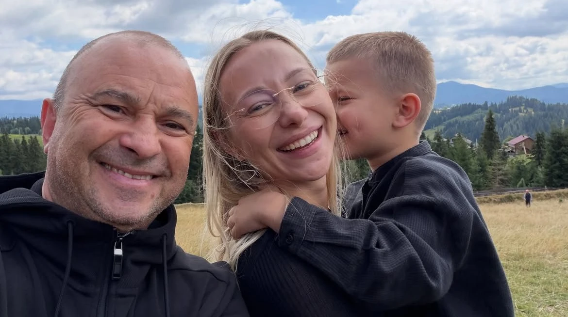 Павлік і Репяхова з 5-річним сином замилували ідилією серед гір