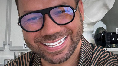 Лавандовий та рожевий замість рум'ян: Андре Тан назвав кольори, які зроблять молодше на 10 років