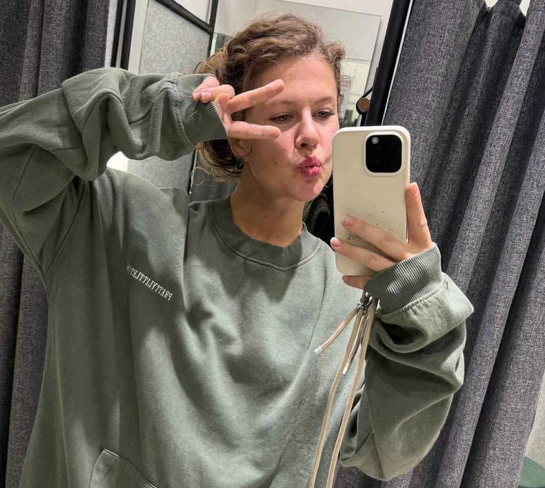 Ідеальна картинка в інстаграм мене смішить: Легейда наробила фото в примірочній та поміркувала  про справжність жінок