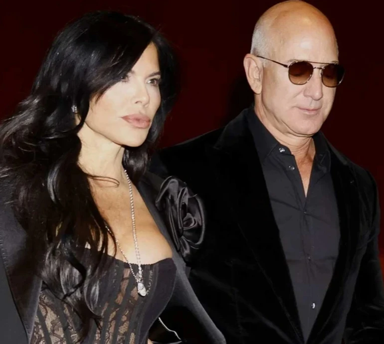 Спроба омолодитися? Безос після одруження з Санчес здивував метаморфозою зачіски