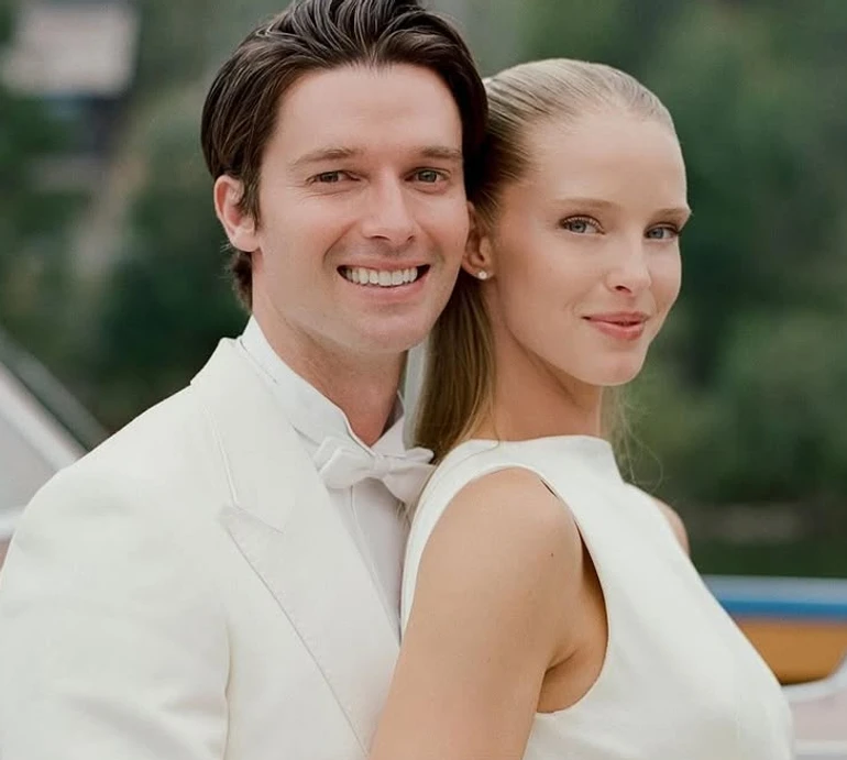 Три сукні нареченої та ковбойський фемілі лук: син Шварценеггера показав, як відгуляв весілля