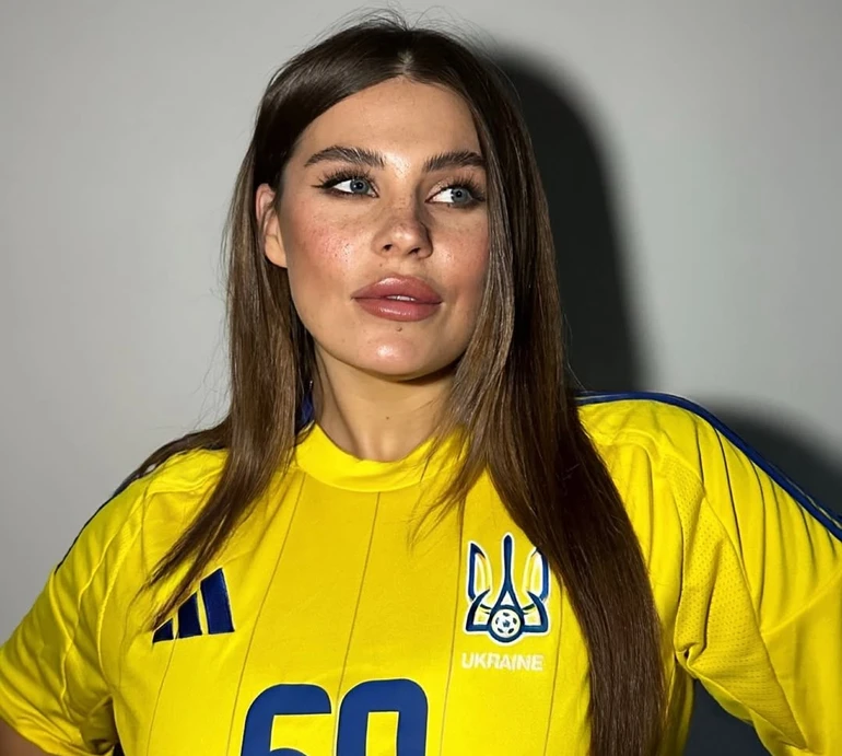 Як холодець просто: Заріцька про те, як худла без спорту, скільки кіло жме ногами і за що її сварить тренер