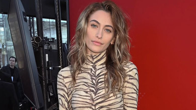 Донька Майкла Джексона з'явилася на публіці в сльозах та оголосила про розрив із нареченим