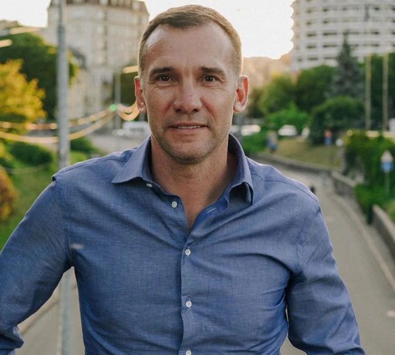 Шевченко з сином привітали Світоліну з черговою перемогою на Вімблдоні. Фото