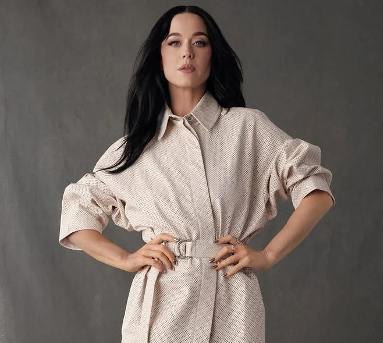 Зробити науку модною: Кеті Перрі та наречена Безоса в глянці розповіли, чому вирішили полетіти в космос. Фото