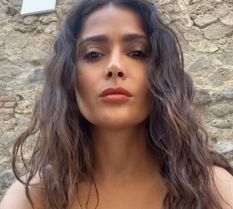 Шерон Стоун, Джессіка Сімпсон, Тоня Матвієнко, Сальма Хаєк та інші зірки, які пережили домагання