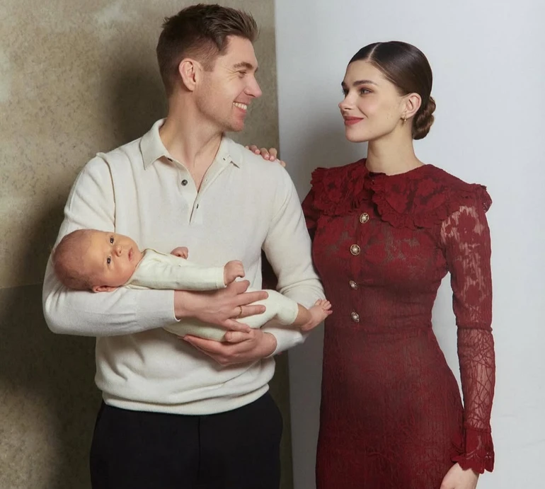 Остапчук побалував дружину оладками, а його 5-місячний син розказав рецепт