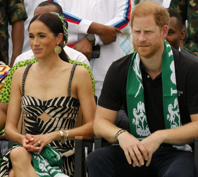 Це не красиво: перша леді Нігерії засудила голизну американських зірок і згадала Меган Маркл