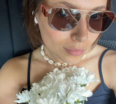 Донька Кравець у мережі похвалилася оновленим кольором волосся. Фото