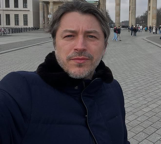 Така радість: Притула замилував обіймами з дочкою на тлі Києво-Печерської лаври. Фото