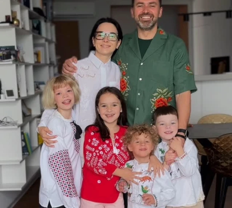 Любимо тебе, зірочко!: Мірошниченко зворушливими кадрами привітала доньку з 7-річчям