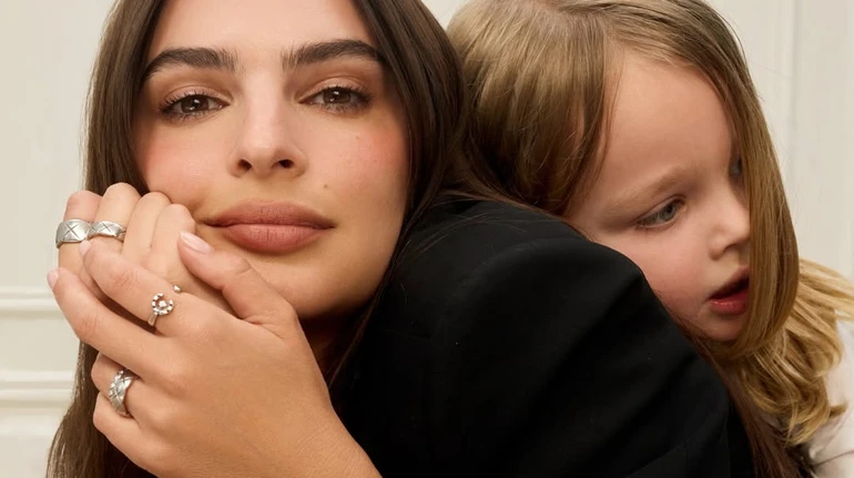 Ратаковскі з 5-річним сином побешкетували на камеру для реклами Chanel