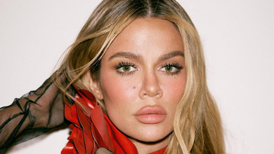 Кардашян прикрила голу грудь райським яблуком та у спідниці від Фролова вигнулась для гламурних фото