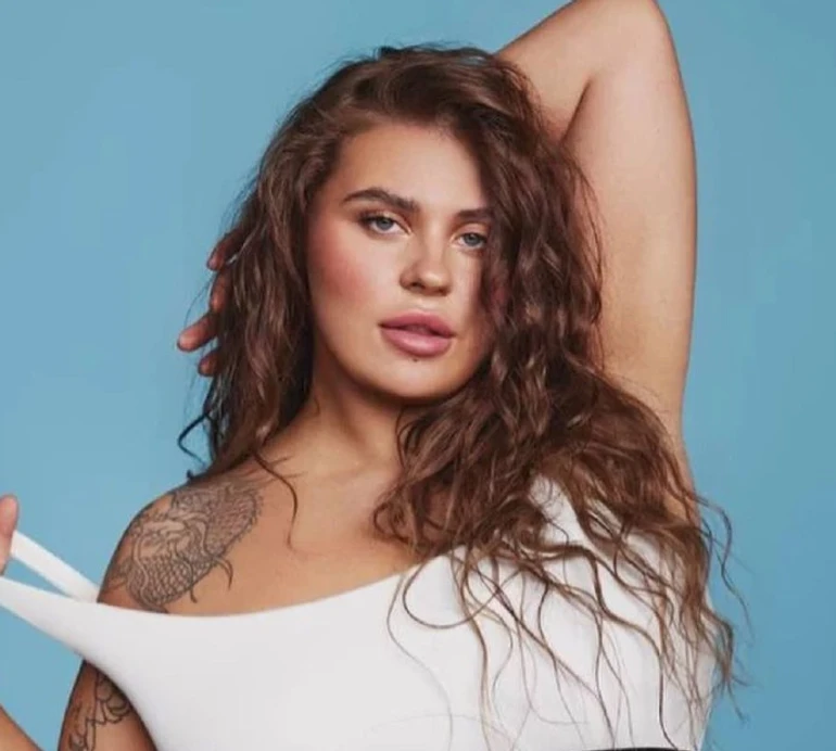 Сексі-спіднє vs спортивки: Заріцька показала, яка буває для нього і позаймалася йогою